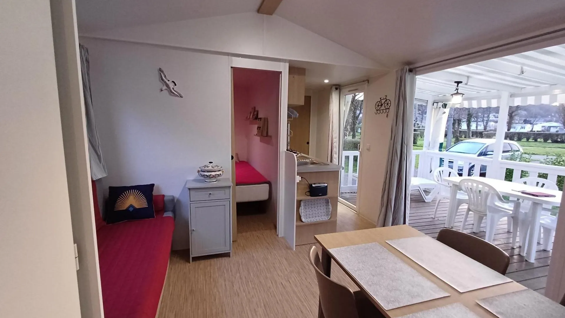 Mobilhome Camping Ernest Renan Louannec Campsite